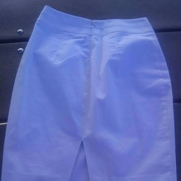 π’ bebe white mini skirt - Picture 2 of 3